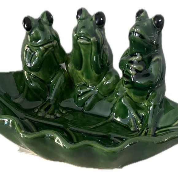 Trinx Other - Frog Trio Ceramic Bowl, Decoration. Bird Feeder- Leaf Shape Green 12"x7"  NEW